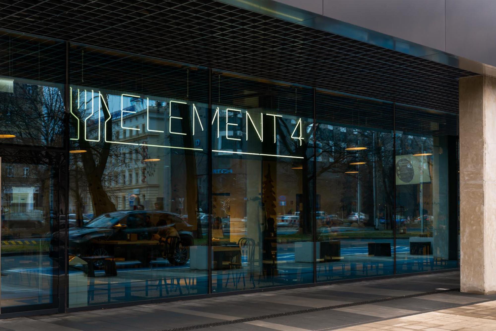 Pure Rental Premium Apartments - Free Parking & Ac — Photos 2